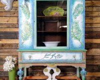 Tropical leaves small hutch